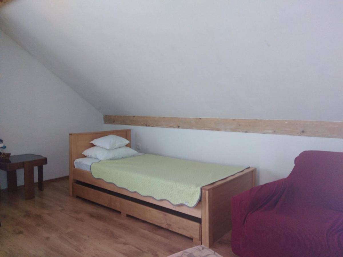Apartment Zola Gornji Karin Exteriér fotografie