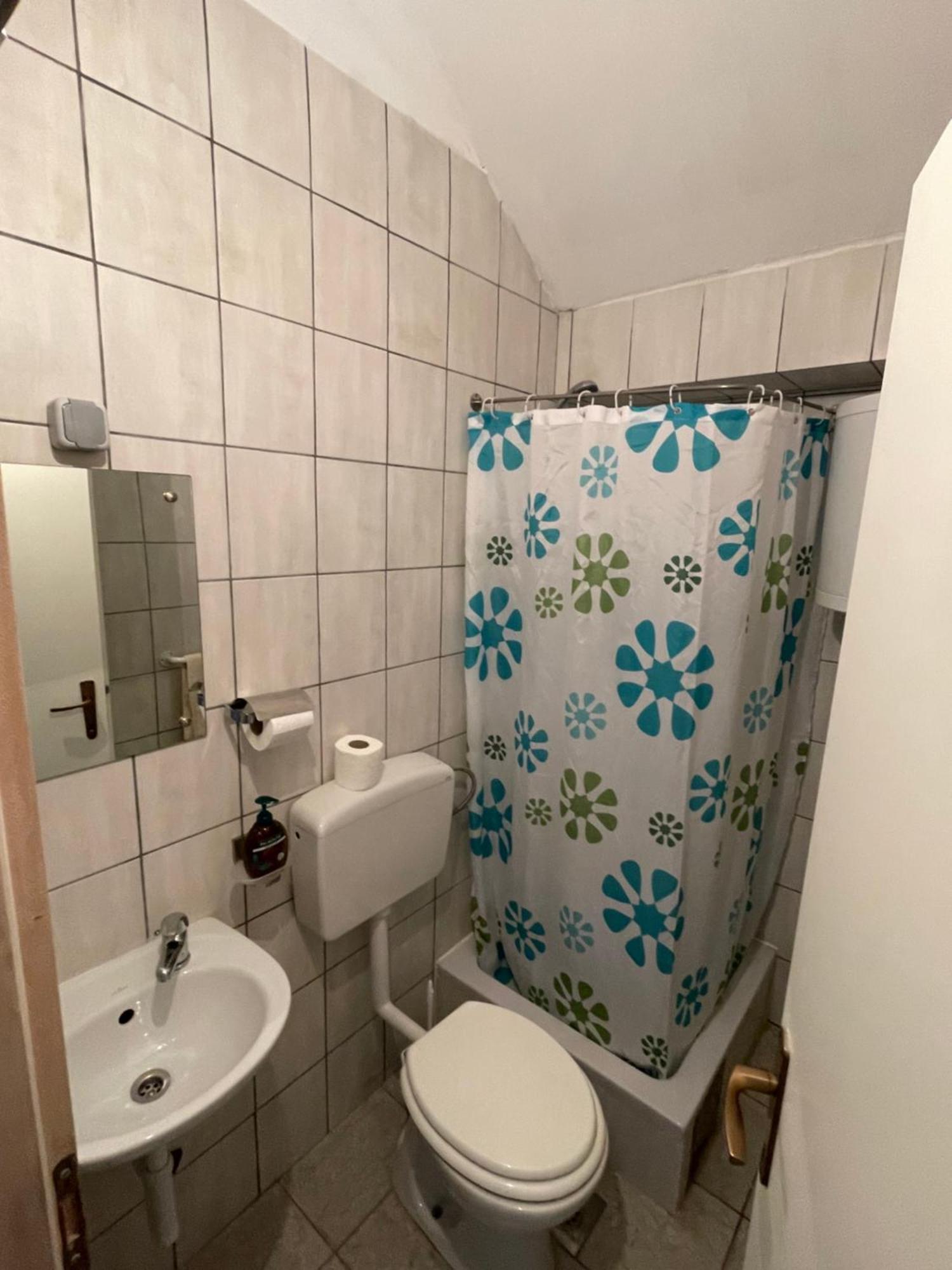 Apartment Zola Gornji Karin Exteriér fotografie