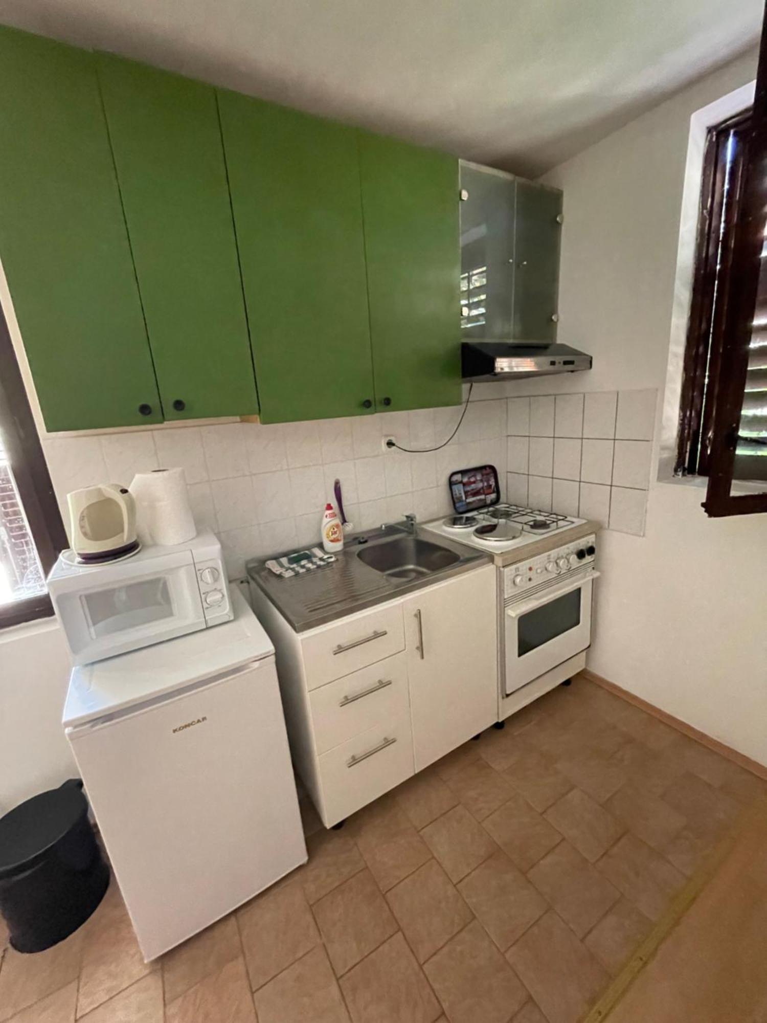 Apartment Zola Gornji Karin Exteriér fotografie