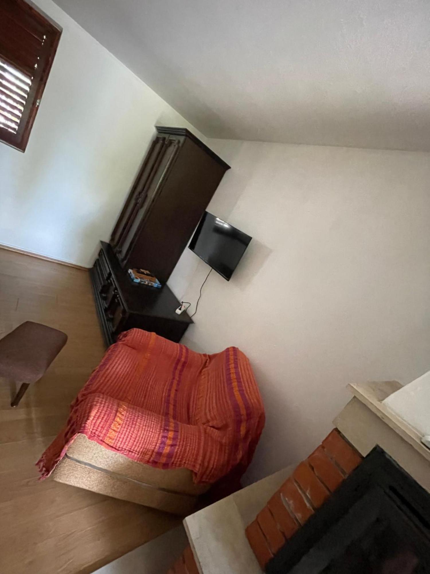 Apartment Zola Gornji Karin Exteriér fotografie
